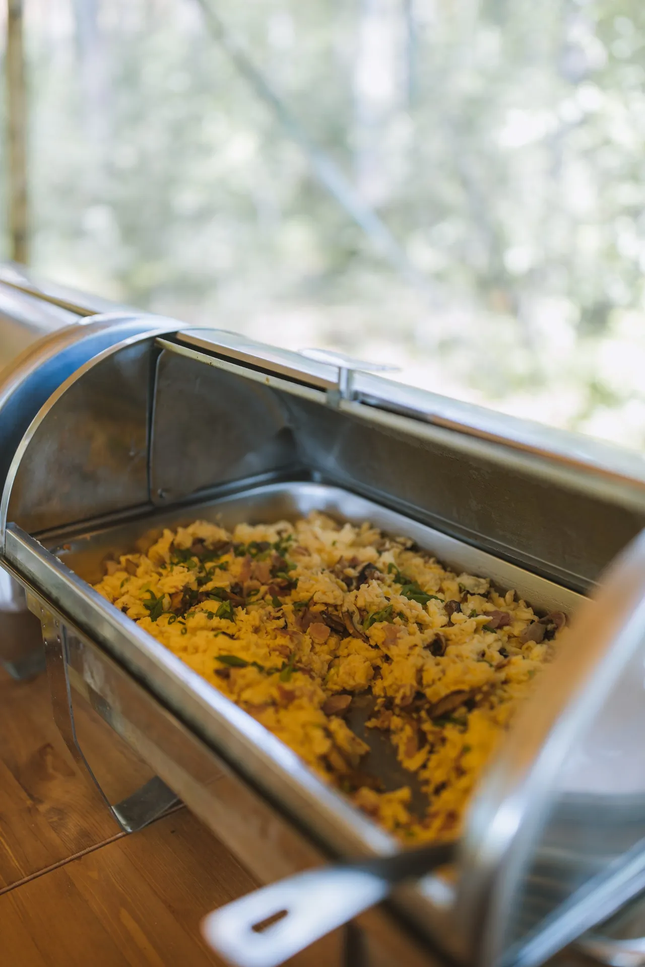 buffet container for catering with rice